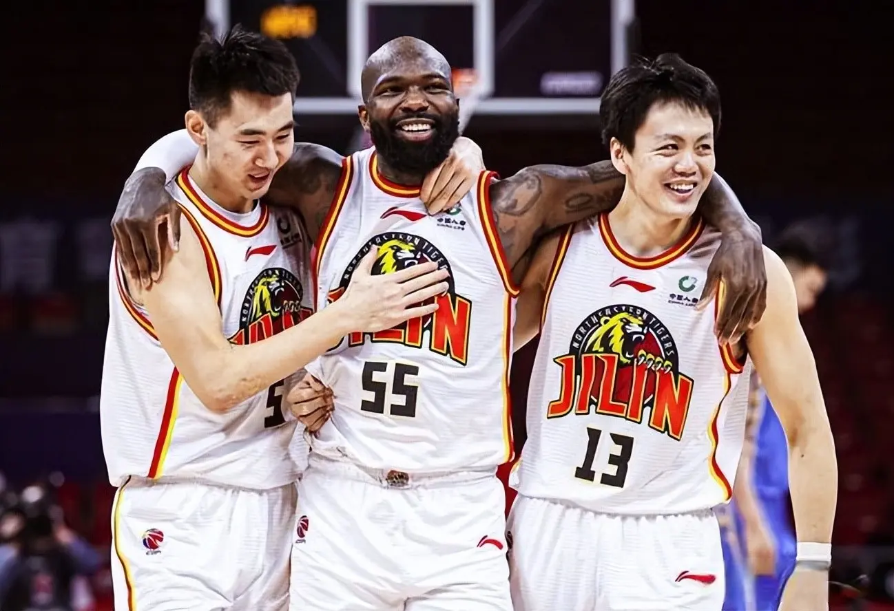 球队换掉了, 再加上林葳 球队换掉了, 再加上林葳